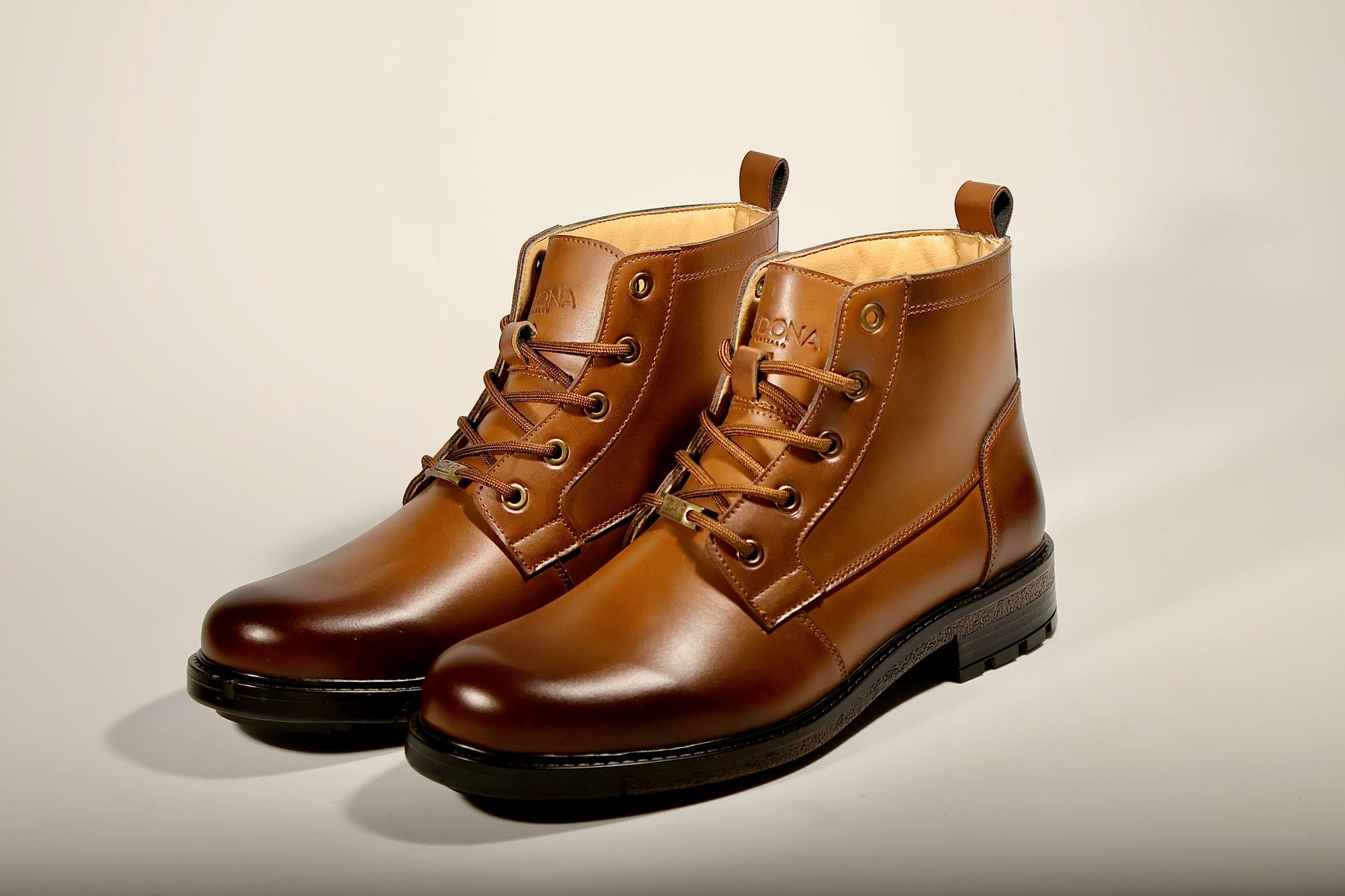Botas Álvaro color miel 203