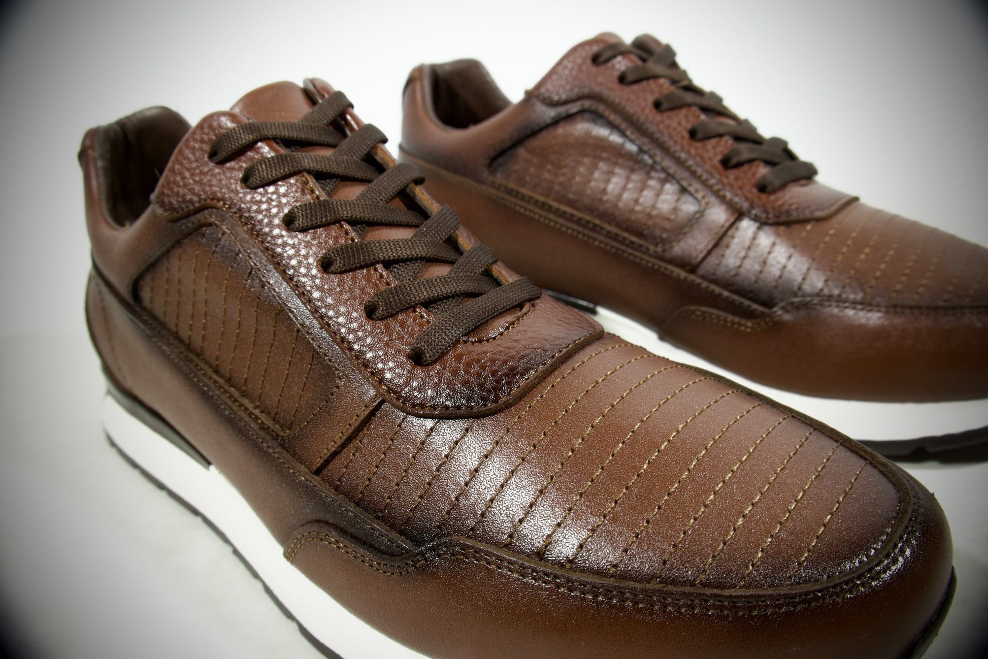 Tenis en Piel Genuina de Res para Caballero - Modelo 3066