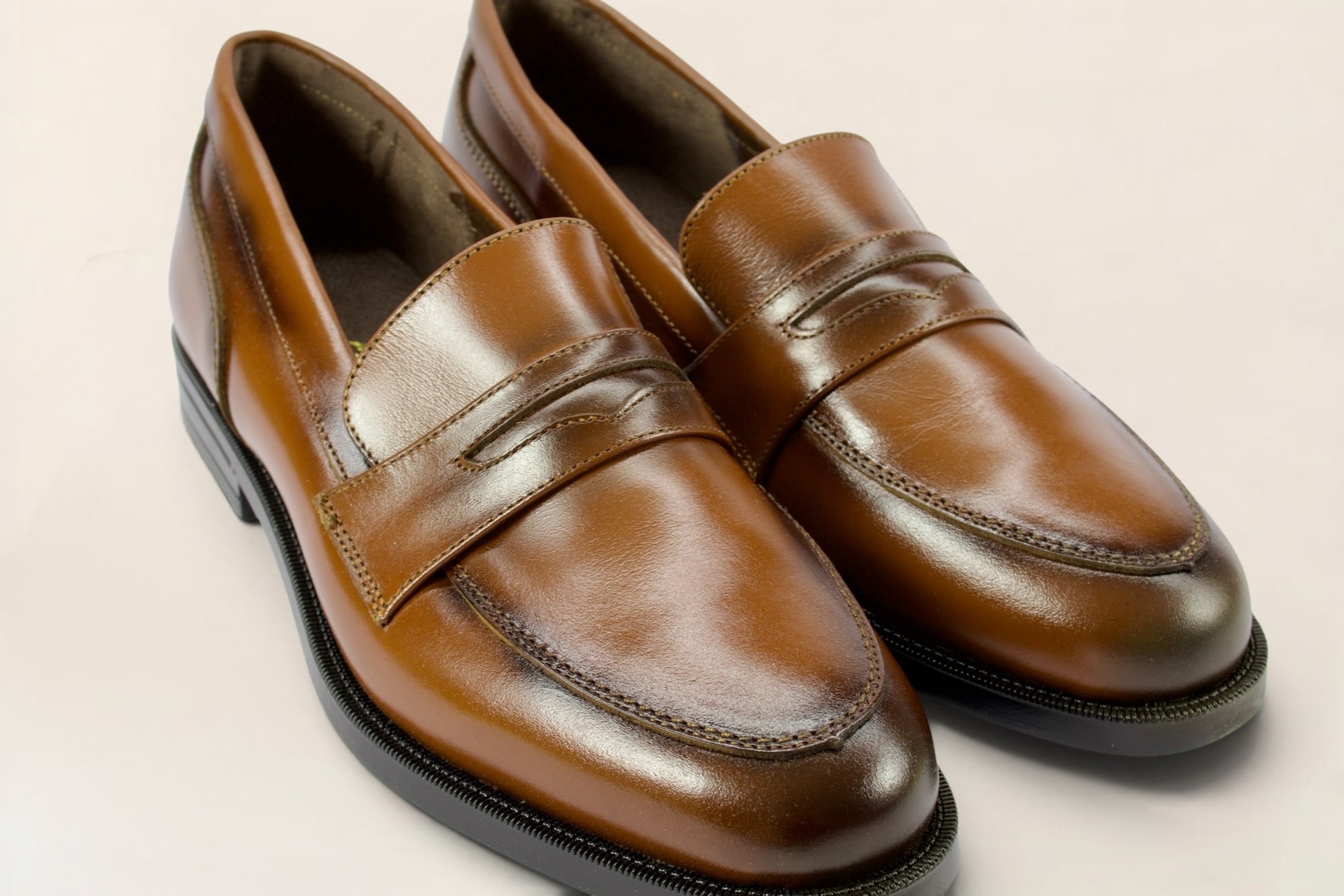 Mocasín en Piel Genuina de Res para Caballero