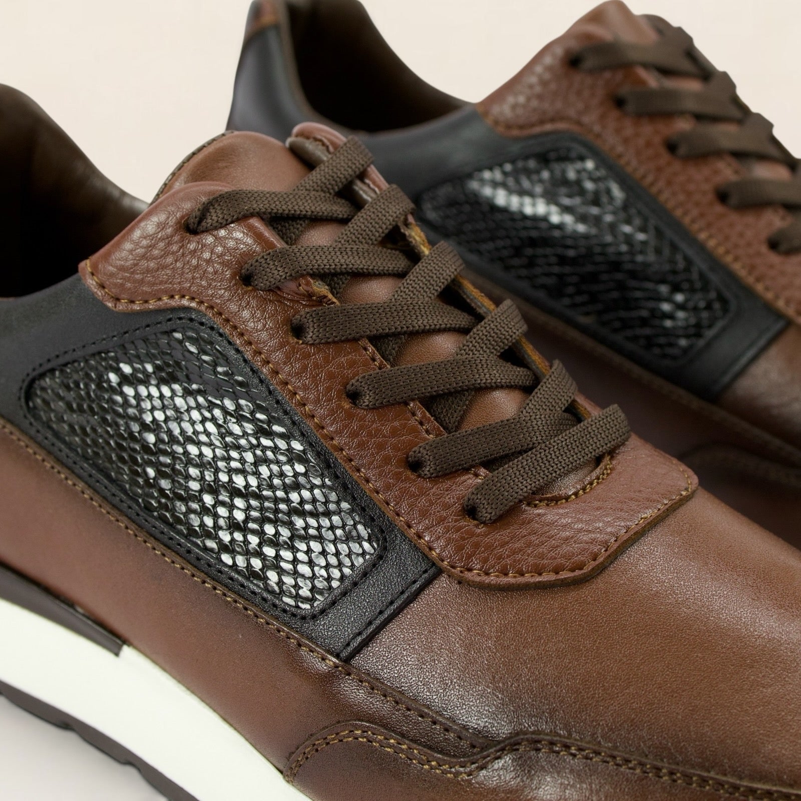 Tenis en Piel Genuina de Res para Caballero - Modelo 306