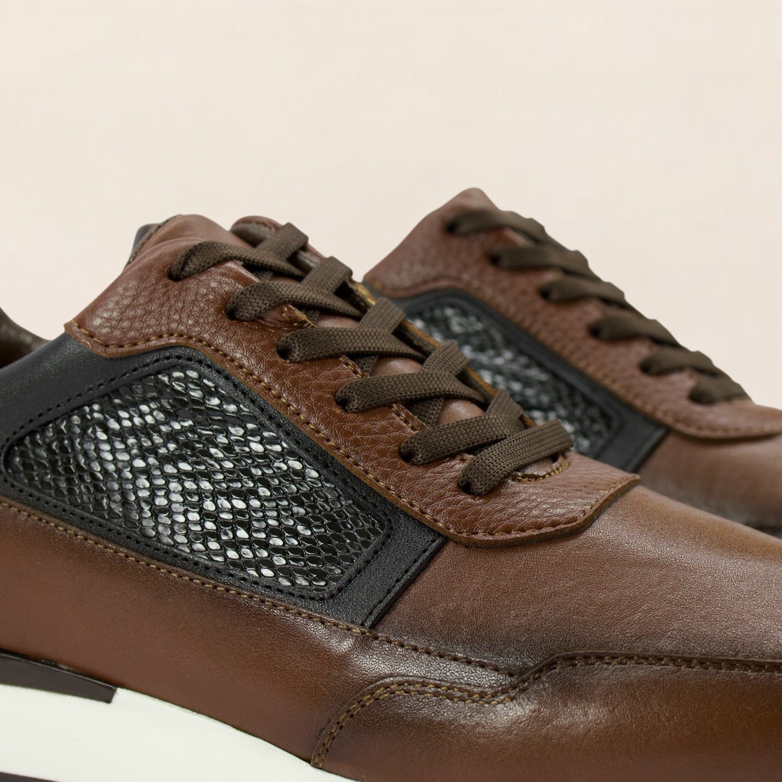 Tenis en Piel Genuina de Res para Caballero - Modelo 306